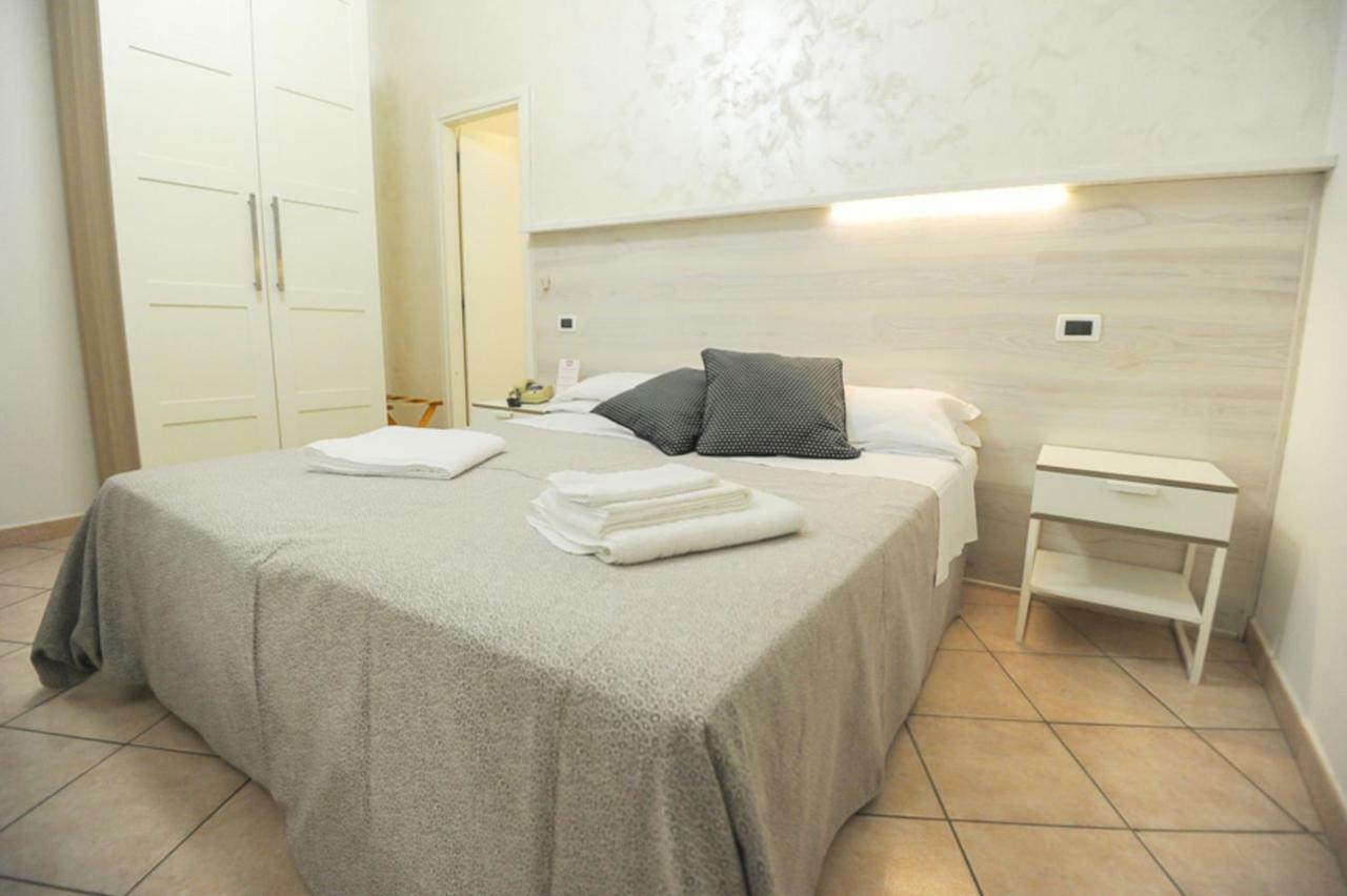 Hotel Croce del Sud Cesenatico Esterno foto