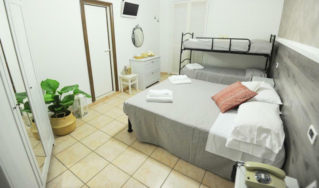 Hotel Croce del Sud Cesenatico Esterno foto